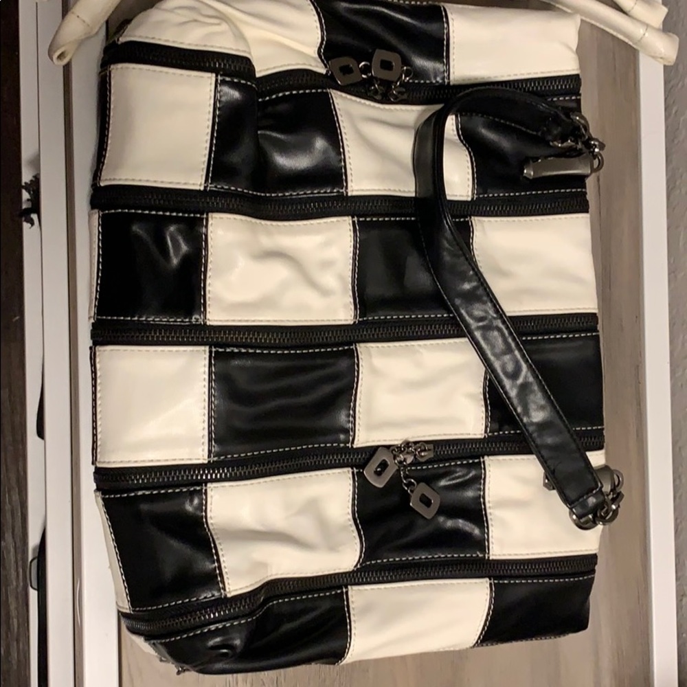 Large beautiful purse, Jin Fen